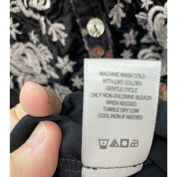 John Mark Boho Velvet Top Womens M Crushed Burnout Shirt Embroidered Dark Grunge - Picture 13 of 16